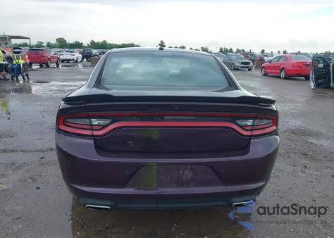 2021 Dodge Charger Sxt Rwd z USA, uszkodzony, nr VIN 2C3CDXBG1MH611911